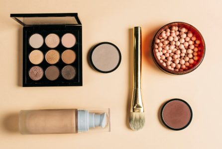 Skuteczne sposoby na zastosowanie kosmetyków mineralnych w codziennej pielęgnacji